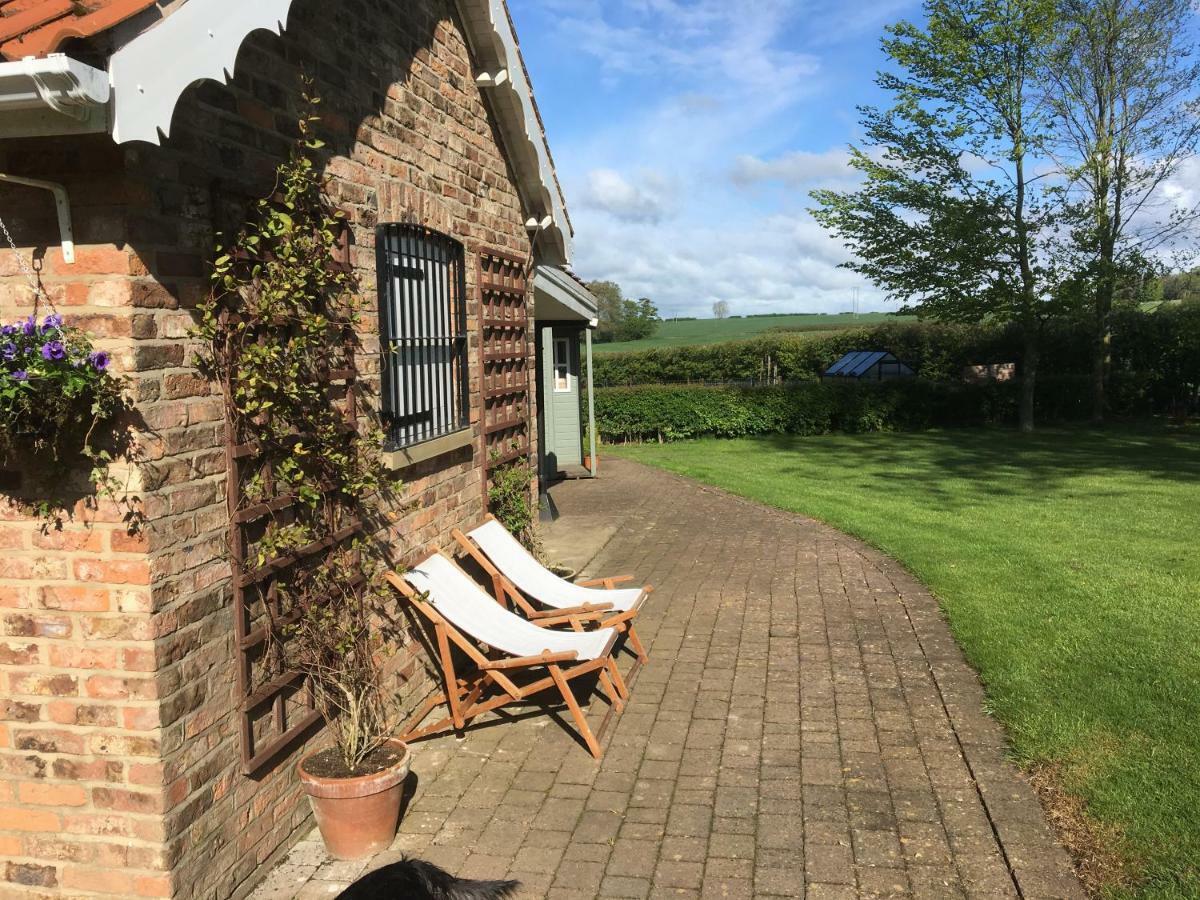 Crossways Self-Catering Cottage - Self Contained East Ravendale Exterior foto